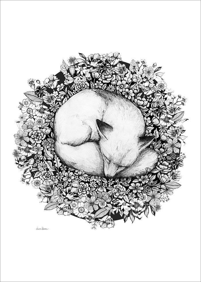 Räv som sover bland blommor – djurposter till barnrummet