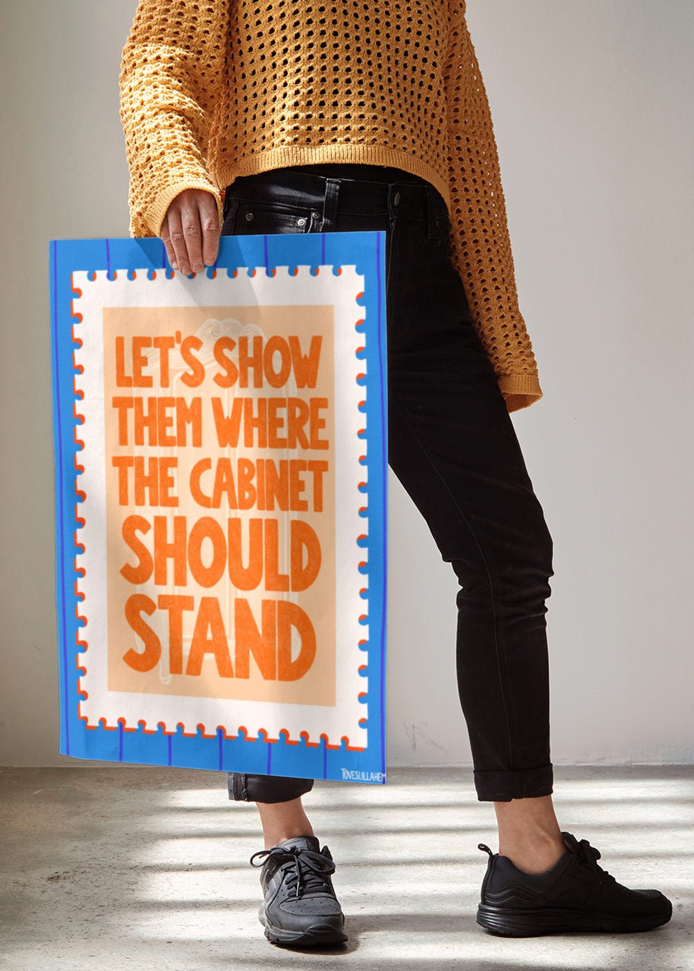 Where the cabinet should stand - shop_name